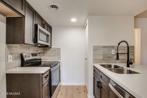unit-p185-1620 N Wilmot Rd, Tucson, AZ, 85712-4402 | Card Image