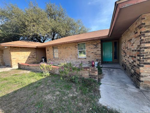 1506 Eichen Rd, New Braunfels, TX, 78130-3209 | Card Image