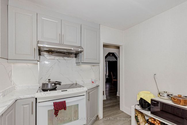 22 Rogers Rd, House other with 4 bedrooms, 2 bathrooms and 4 parking in Brampton ON | Image 20