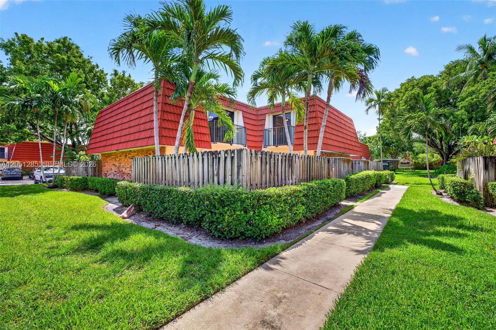 Residential in Plantation 2