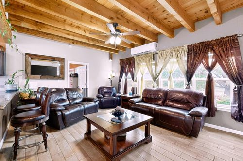 3 Bonito Ct, Santa Fe, NM, 87508-8312 | Card Image