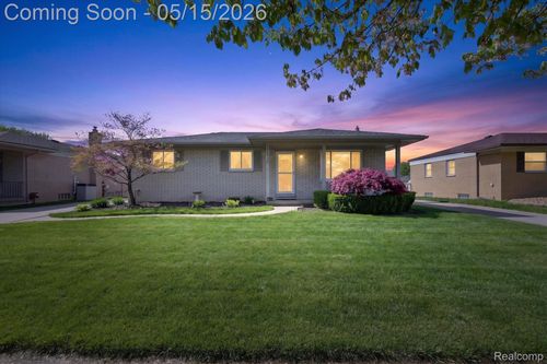 17830 Kuecken St, Clinton Township, MI, 48038-1766 | Card Image