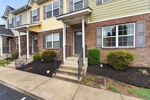 2043 Pinecrest Dr, Nashville, TN, 37211-2588 | Card Image