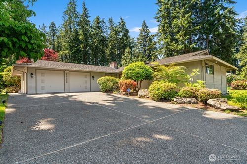 16405 Se 145th St, Renton, WA, 98059-7944 | Card Image