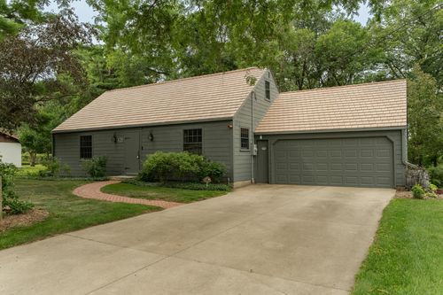 2645 Riverside Ln Ne, Rochester, MN, 55906-3456 | Card Image