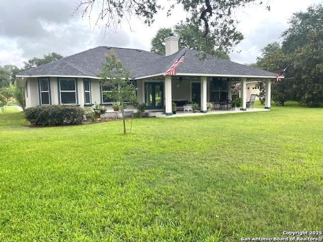 510 Jack Nickolaus Dr, House other with 3 bedrooms, 3 bathrooms and null parking in Devine TX | Image 33