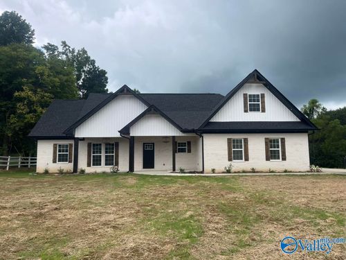 607 Crestman Dr Sw, Arab, AL, 35016-6701 | Card Image