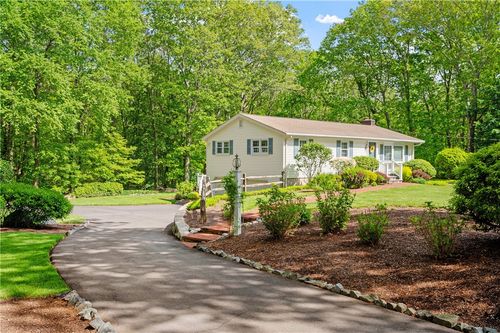 70 High Ridge Dr, Cumberland, RI, 02864-3908 | Card Image
