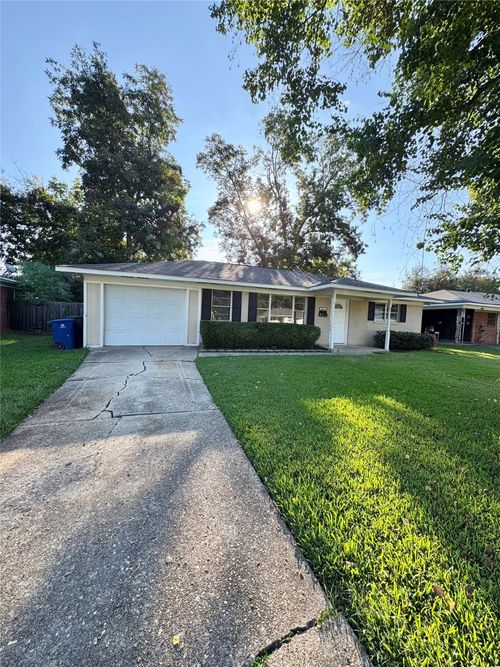 4511 Orchid St, Shreveport, LA, 71105-3131 | Card Image