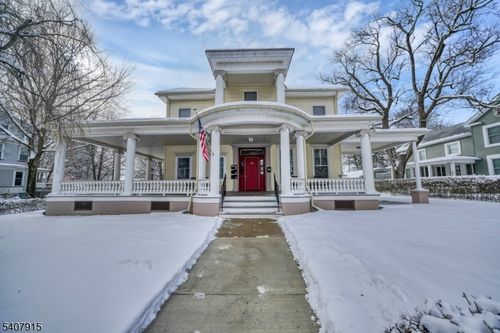 137 Belvidere Ave, Washington, NJ, 07882-1300 | Card Image