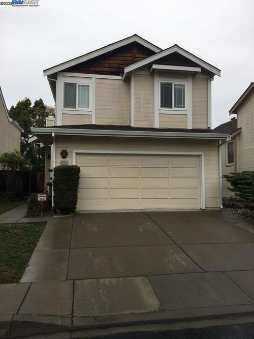 4805 Mallard Cmn, Fremont, CA, 94555-2829 | Card Image