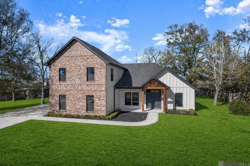 41094 Lee Dr, Gonzales, LA, 70737-6932 | Card Image