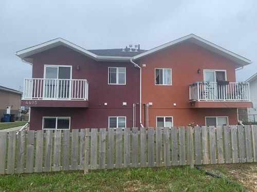 {{alt}} | Card Image