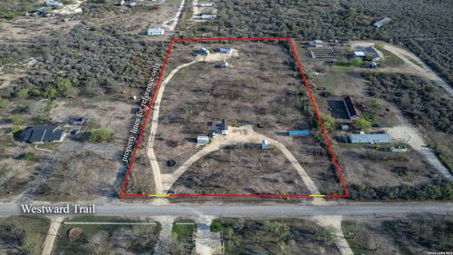 1509 Westward Trl, Uvalde, TX, 78801 | Card Image