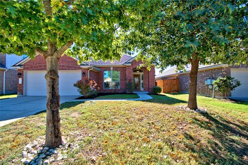 324 Atlanta Park Dr, Georgetown, TX, 78628-7172 | Card Image