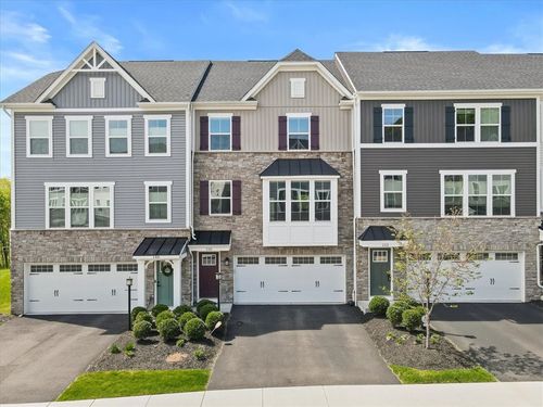 150 Curtis Ct, Pittsburgh, PA, 15237-7902 | Card Image