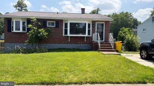 7657 3rd Ave, Glen Burnie, MD, 21060-7672 | Card Image