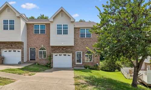 900 Spence Enclave Ct, Nashville, TN, 37210-3244 | Card Image