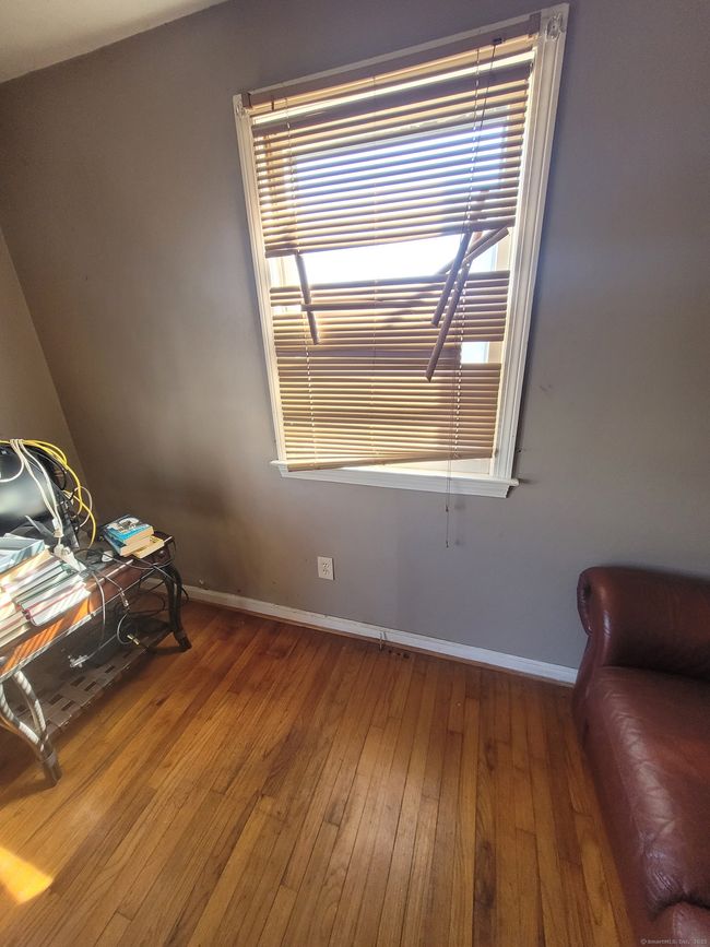 18 Elizabeth Ann Dr, Home with 4 bedrooms, 2 bathrooms and 2 parking in New Haven CT | Image 18