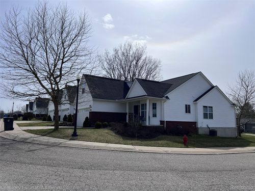 20-828 Nelsons Ridge Dr, Howell, MI, 48843-2487 | Card Image