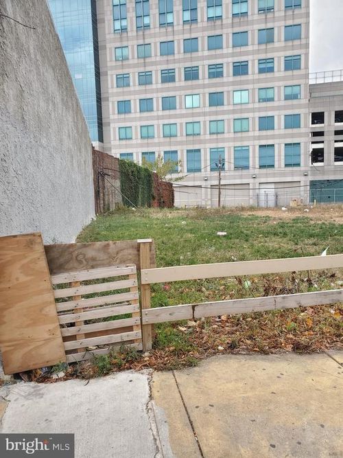 3538 Germantown Ave, Philadelphia, PA, 19140-4224 | Card Image