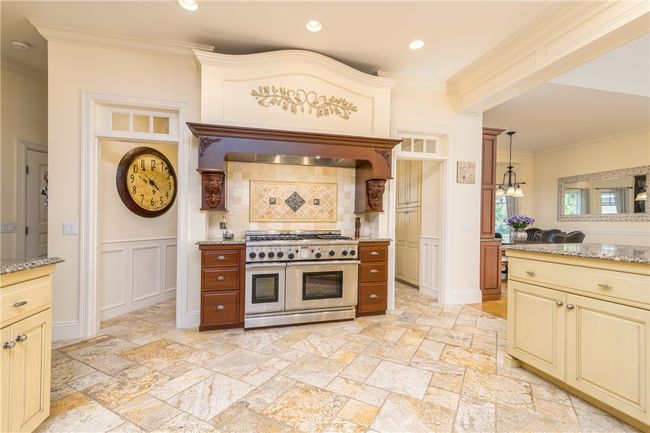 75 Roger Williams Dr, House other with 4 bedrooms, 4 bathrooms and 6 parking in North Kingstown RI | Image 9