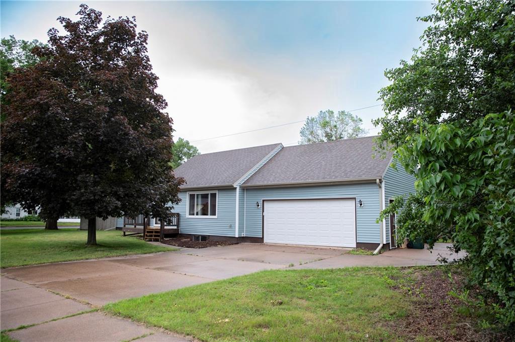 Mitscher Ave, Eau Claire, WI 54701