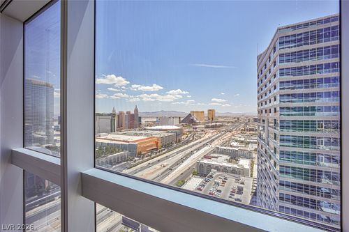 3005-4471 Dean Martin Dr, Las Vegas, NV, 89103-4246 | Card Image