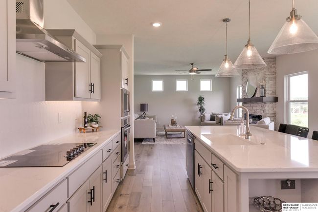 5513 N 191 St St, House other with 4 bedrooms, 3 bathrooms and 3 parking in Elkhorn NE | Image 26