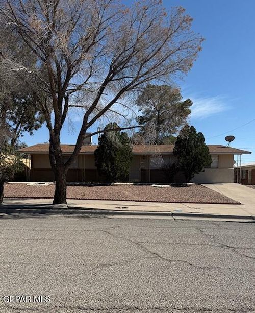 5924 Cabrillo Dr, El Paso, TX, 79912-5104 | Card Image