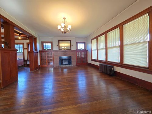 26850 W 7 Mile Rd, Redford, MI, 48240-1905 | Card Image