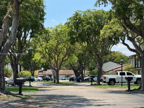 12721 Sw 68th Ter, Miami, FL, 33183-2447 | Card Image