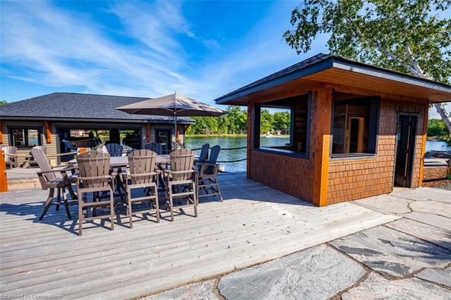 250 S Shore Rd, House other with 6 bedrooms, 4 bathrooms and 12 parking in Pointe-Au-Baril-Station ON | Image 12