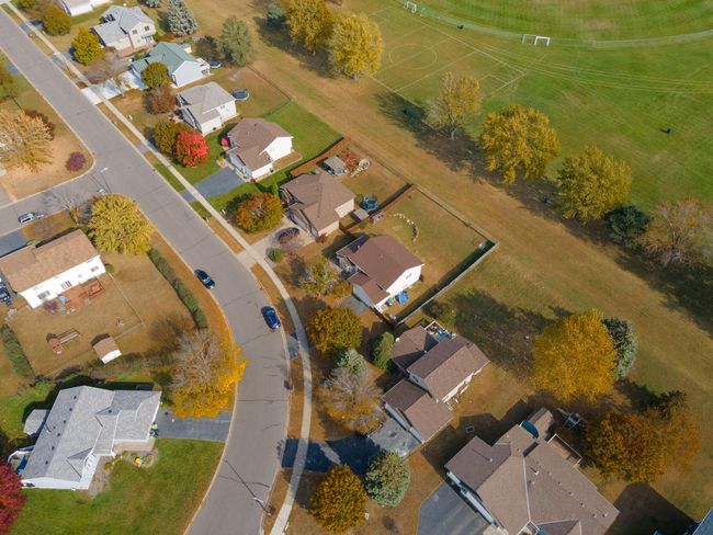 33-web-or-mls-8818-douglas-dr-n.jpg | Image 6