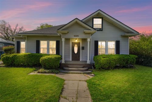 1609 Walworth St, Greenville, TX, 75401-5328 | Card Image