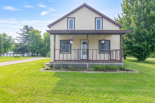 78 Vt Route 105, Sheldon, VT, 05483-8393 | Card Image