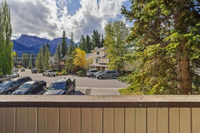 50 Ridge Rd, Home with 3 bedrooms, 2 bathrooms and 3 parking in Canmore AB | Image 3