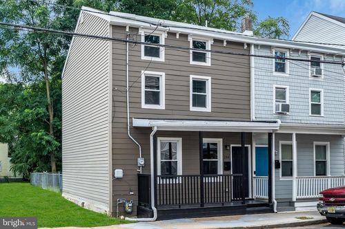 216 Jones Ave, BURLINGTON, NJ, 08016-1618 | Card Image