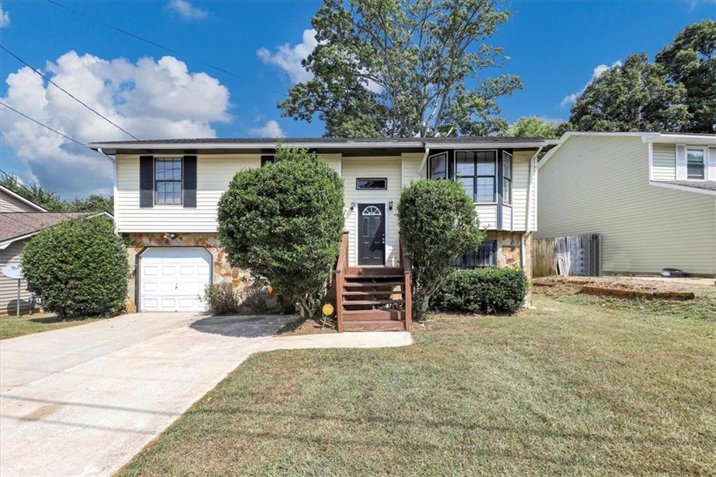 Stablewood Way, Lithonia, GA 30058