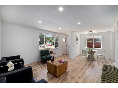 3581 Olive St, Denver, CO, 80207-1523 | Card Image