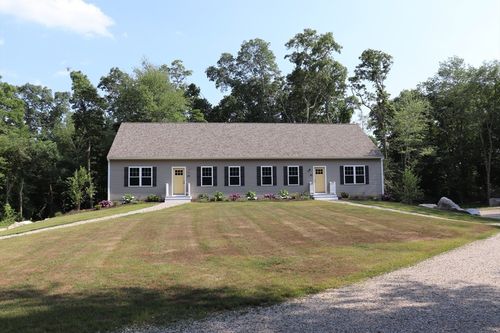 1-35 Glendale Ave, Tiverton, RI, 02878-2553 | Card Image