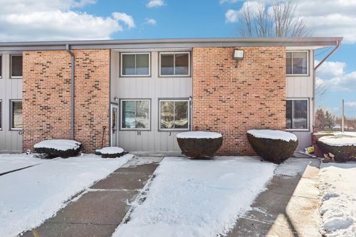 1524 Big Bend Rd, Waukesha, WI, 53189-7660 | Card Image