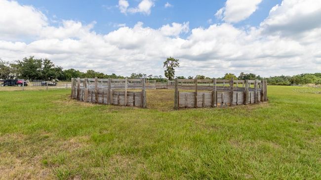 812 Jameson Rd, House other with 3 bedrooms, 2 bathrooms and null parking in Lithia FL | Image 21