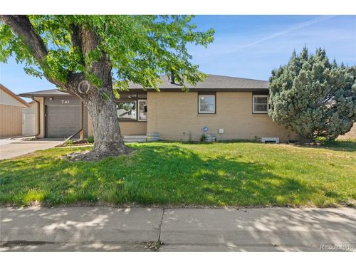 741 S 6th Ave, Brighton, CO, 80601-3211 | Card Image