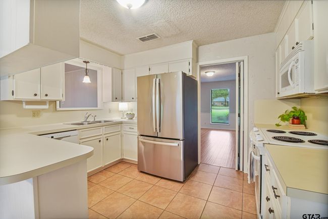 201 Karla Dr, House other with 3 bedrooms, 2 bathrooms and null parking in Whitehouse TX | Image 10