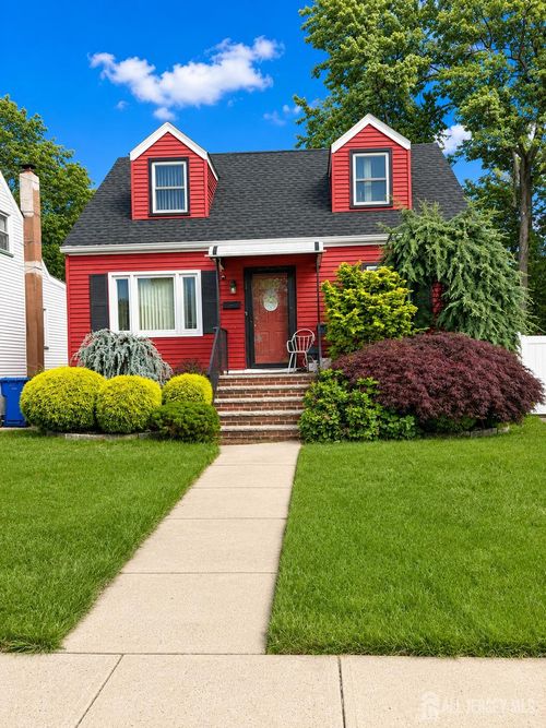 235 Clinton St, Woodbridge, NJ, 07095-1734 | Card Image