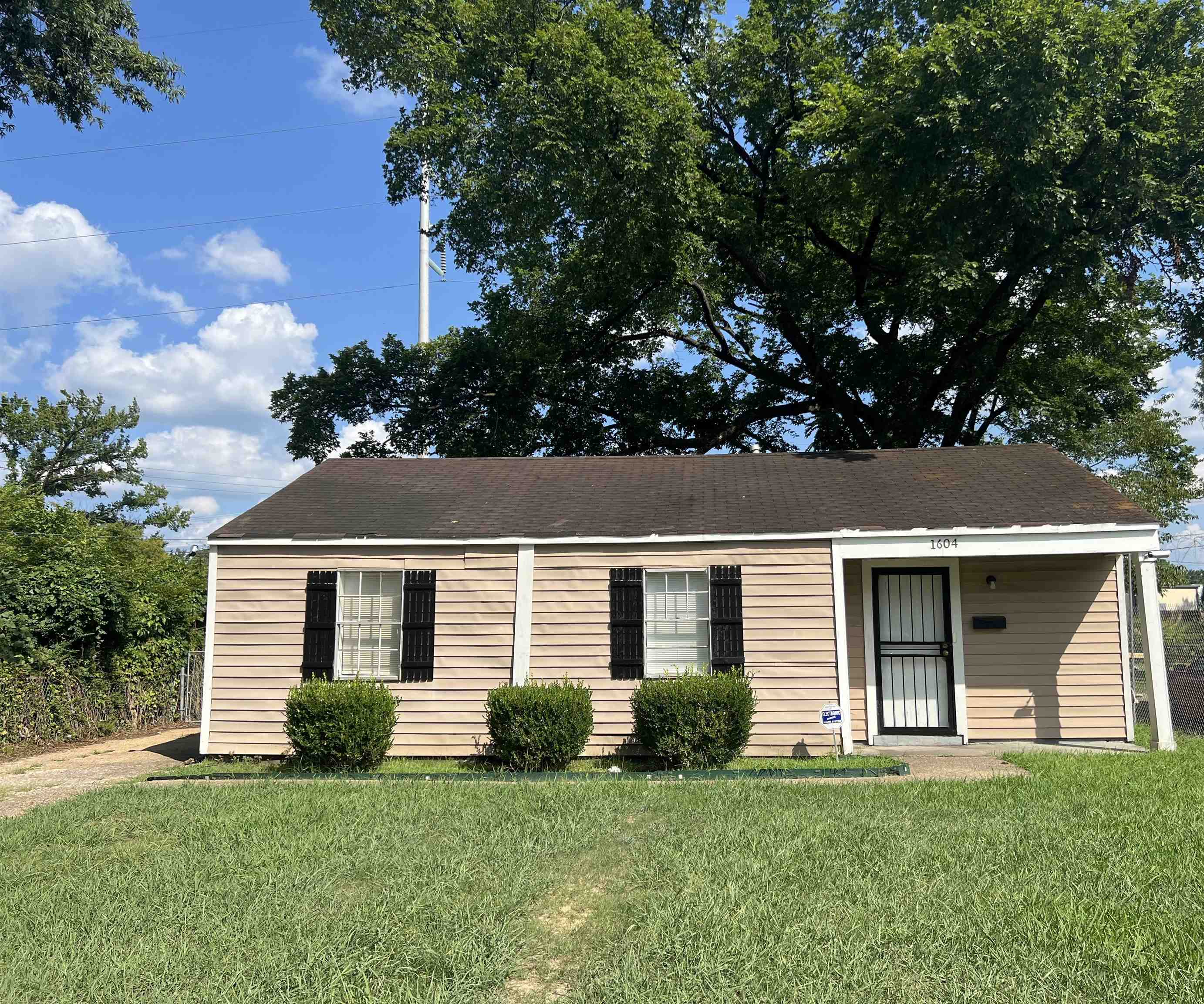 Stribling St, Memphis, TN 38111