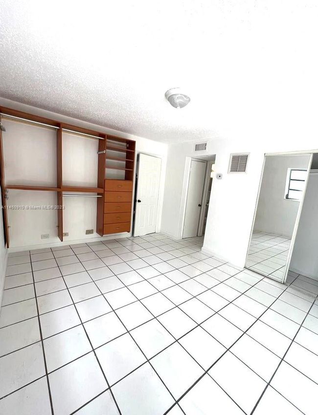 APT-207 - 1610 Nw North River Dr, Condo with 1 bedrooms, 1 bathrooms and null parking in Miami FL | Image 4