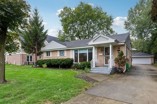 648 Shermer Road, Glenview, IL, 60025 | Card Image