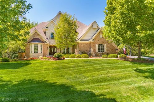 103 Equestrian Way, Hawthorn Woods, IL, 60047-7336 | Card Image